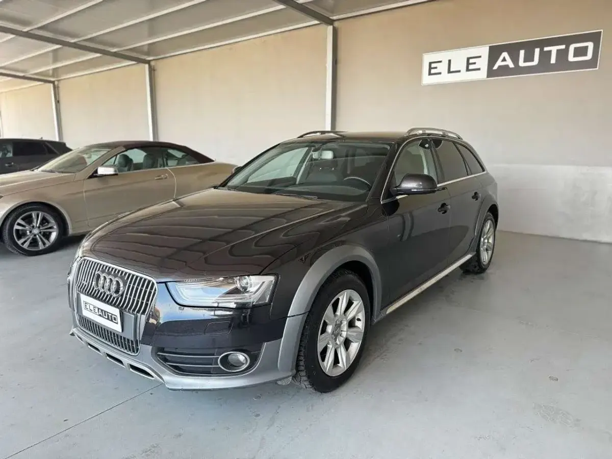 Usata Audi A4 Allroad Advanced 245 CV (180 kW) 2013 Grigio scuro Station wagon