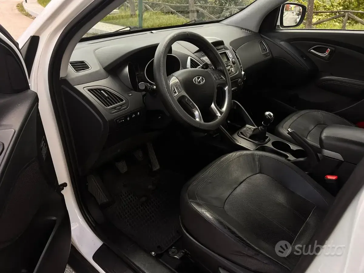 Usata Hyundai ix35 Style 116 CV (85 kW) 2012 Bianco SUV