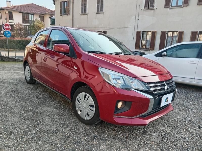 Rosso granata Usata 2021 Mitsubishi Space Star Invite Tre volumi | 7700 € (Ottimo prezzo) - Immagine 1/4