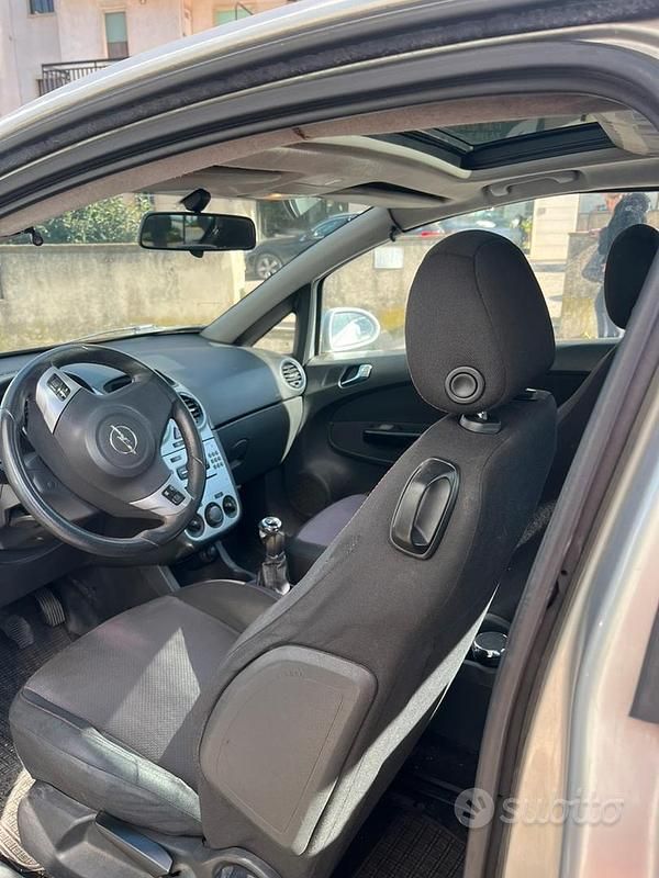 Usata Opel Corsa 2007 Grigio Utilitaria