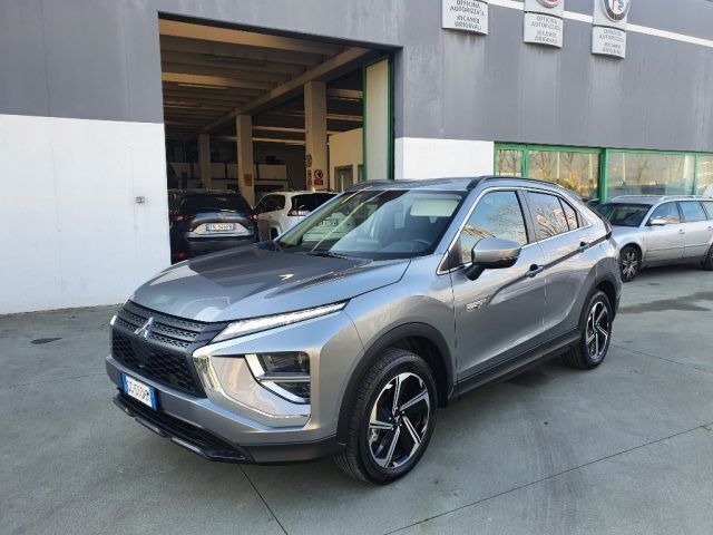 Grigio scuro metallizzato Usata 2022 Mitsubishi Eclipse Cross Instyle SUV | 26.500 € (Buon prezzo) - Immagine 1/4