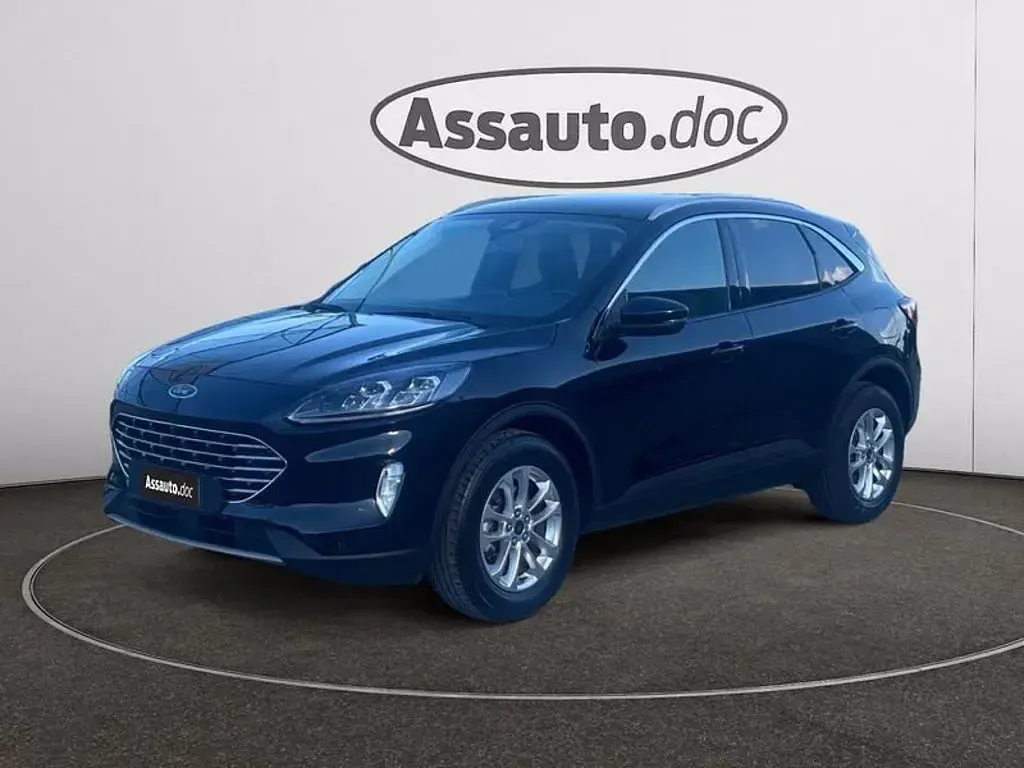 Usata Ford Kuga Titanium 150 CV (110 kW) 2023 Agate black (metallizzato) SUV