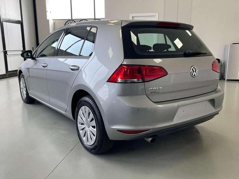 Usata VW Golf VII Trendline 105 CV (77 kW) 2014 Grigio tugsteno Berlina