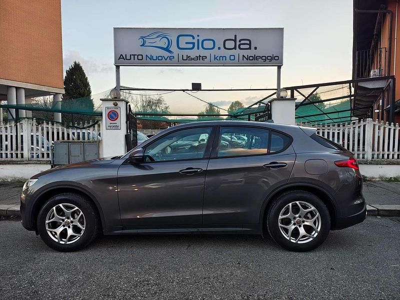 Usata Alfa Romeo Stelvio Business 190 CV (139 kW) 2021 Grigio SUV