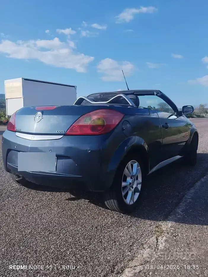 Usata Opel Tigra 69 CV (50 kW) 2006 Cabrio