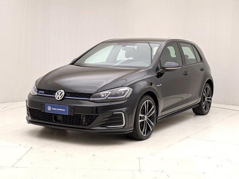 Nero perla Usata 2018 VW Golf VII GTE Tre volumi | 25.900 € - Immagine 1/4