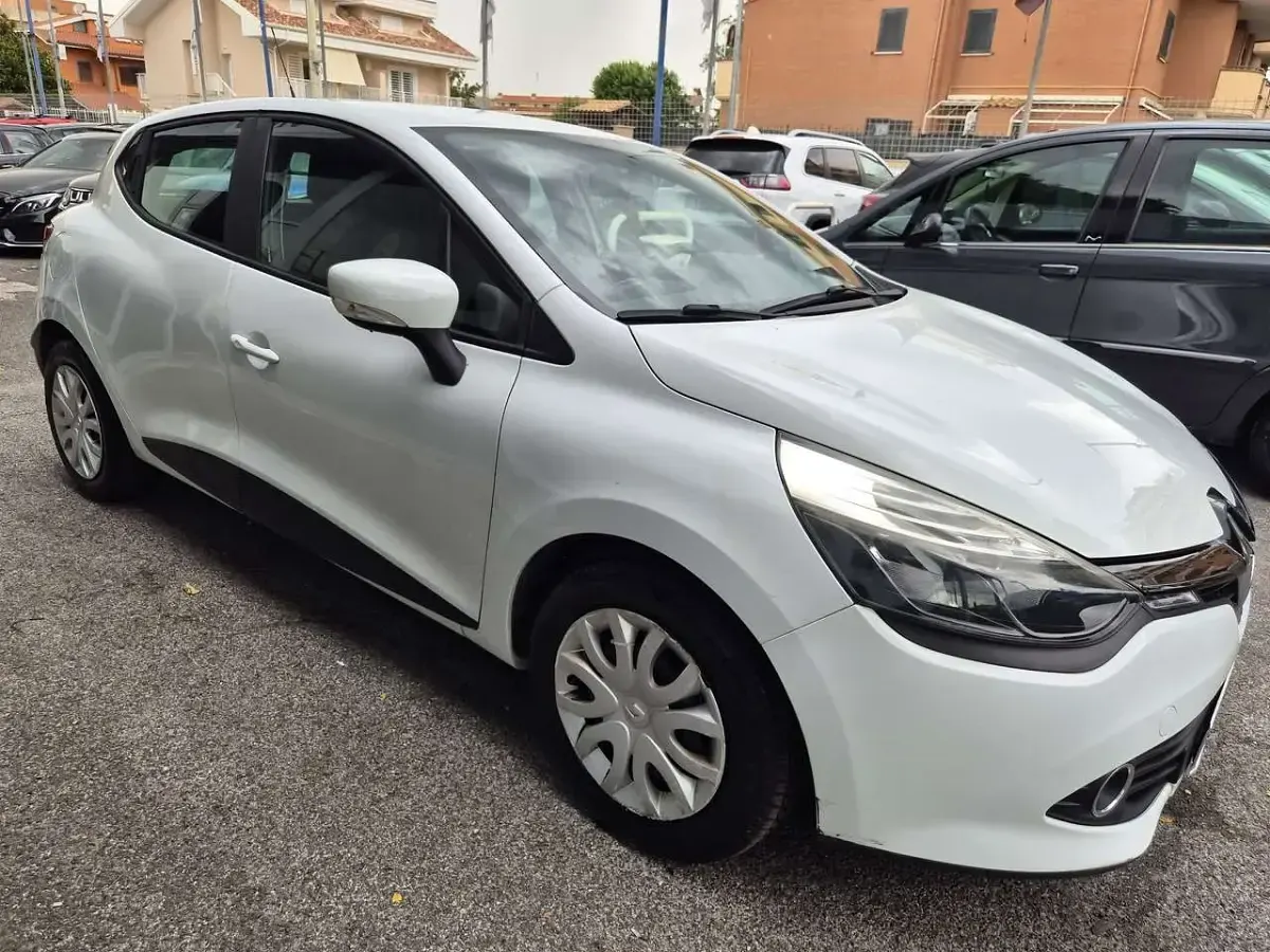 Usata Renault Clio IV 75 CV (55 kW) 2015 Bianco Utilitaria