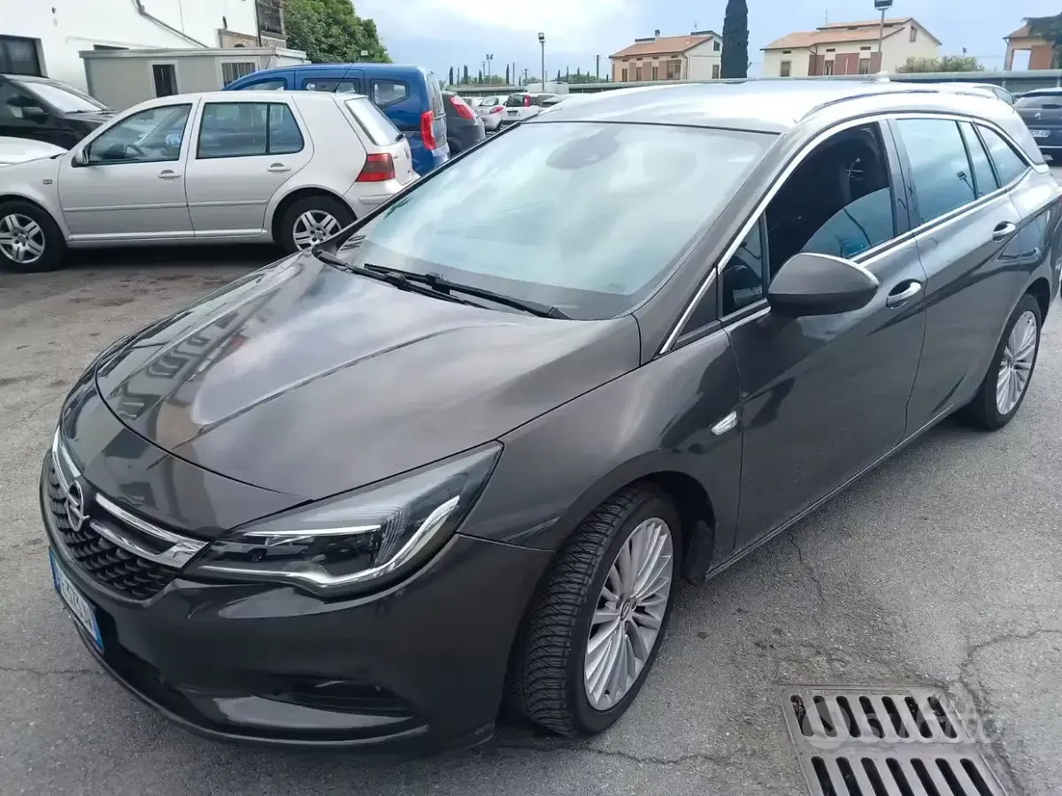 Usata Opel Astra 110 CV (80 kW) 2016 Station wagon