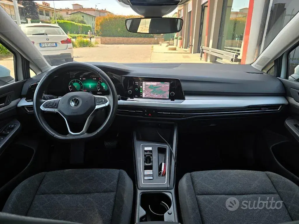 Usata VW Golf VIII 150 CV (110 kW) 2022 Pure white Berlina