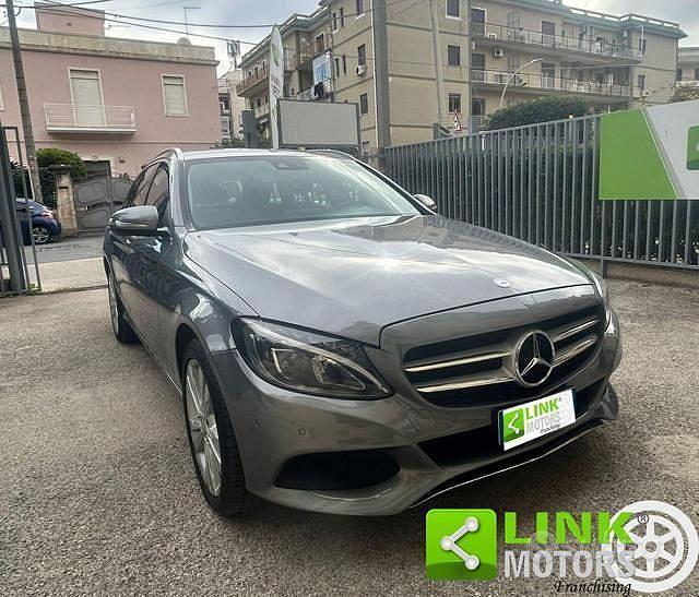 Usata Mercedes C250 Premium 203 CV (149 kW) 2015 Grigio Station wagon
