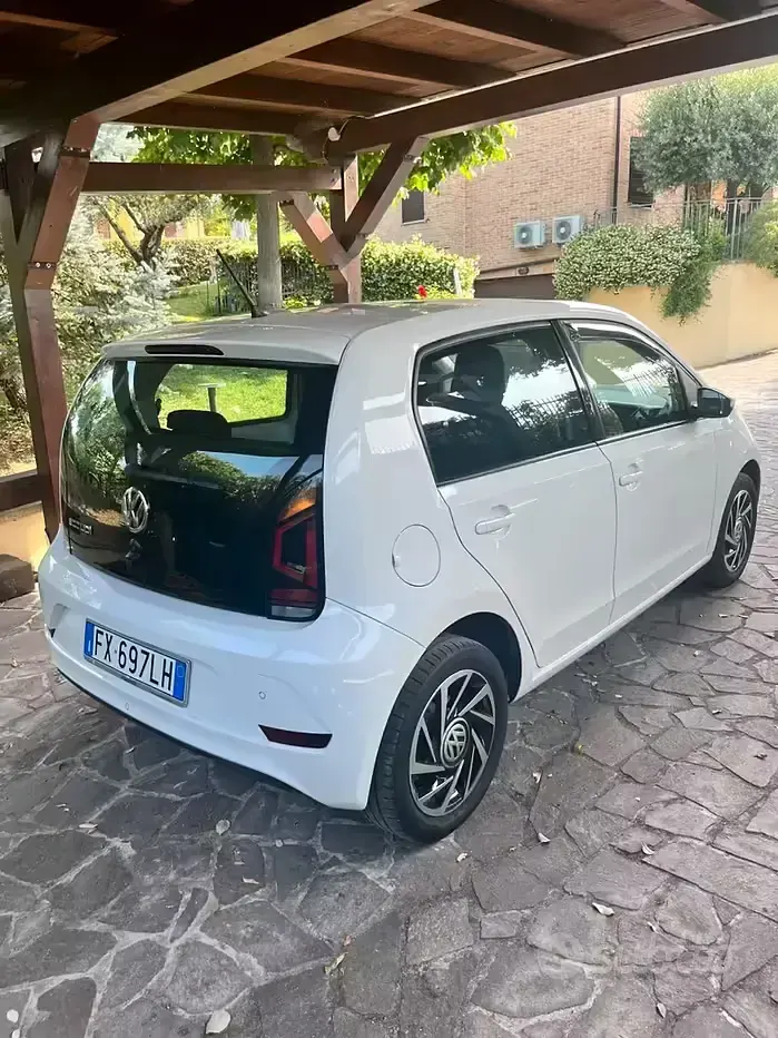 Usata VW up! 68 CV (50 kW) 2019 Bianco Utilitaria