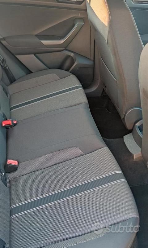 Usata VW T-Roc 116 CV (85 kW) 2018 Grigio SUV