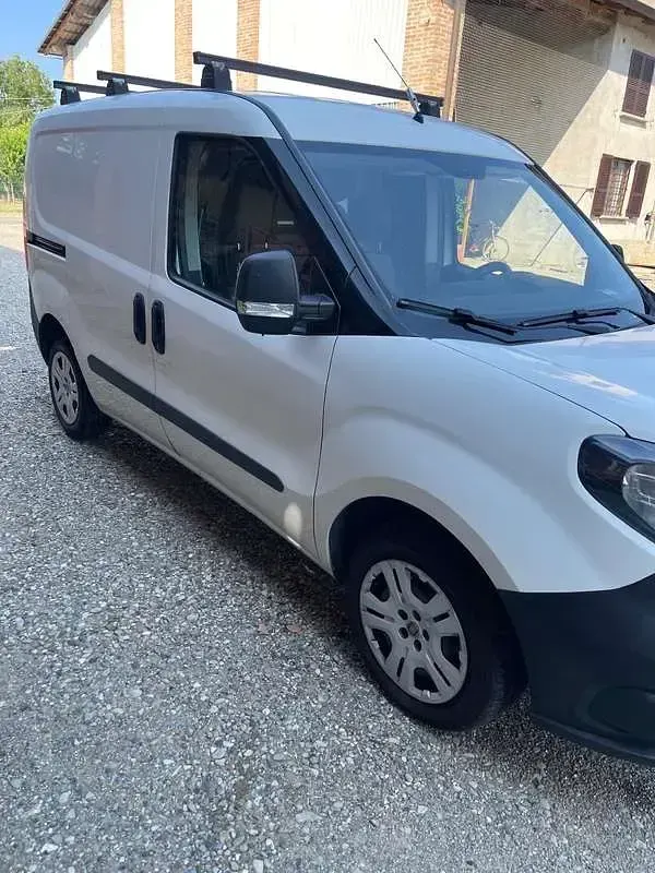 Usata Fiat Doblò 84 CV (61 kW) 2018 Monovolume