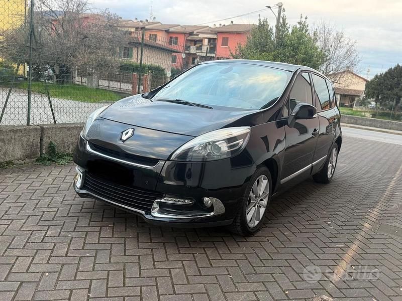 Usata Renault Scénic III XMOD 130 CV (95 kW) 2012 Nero Monovolume