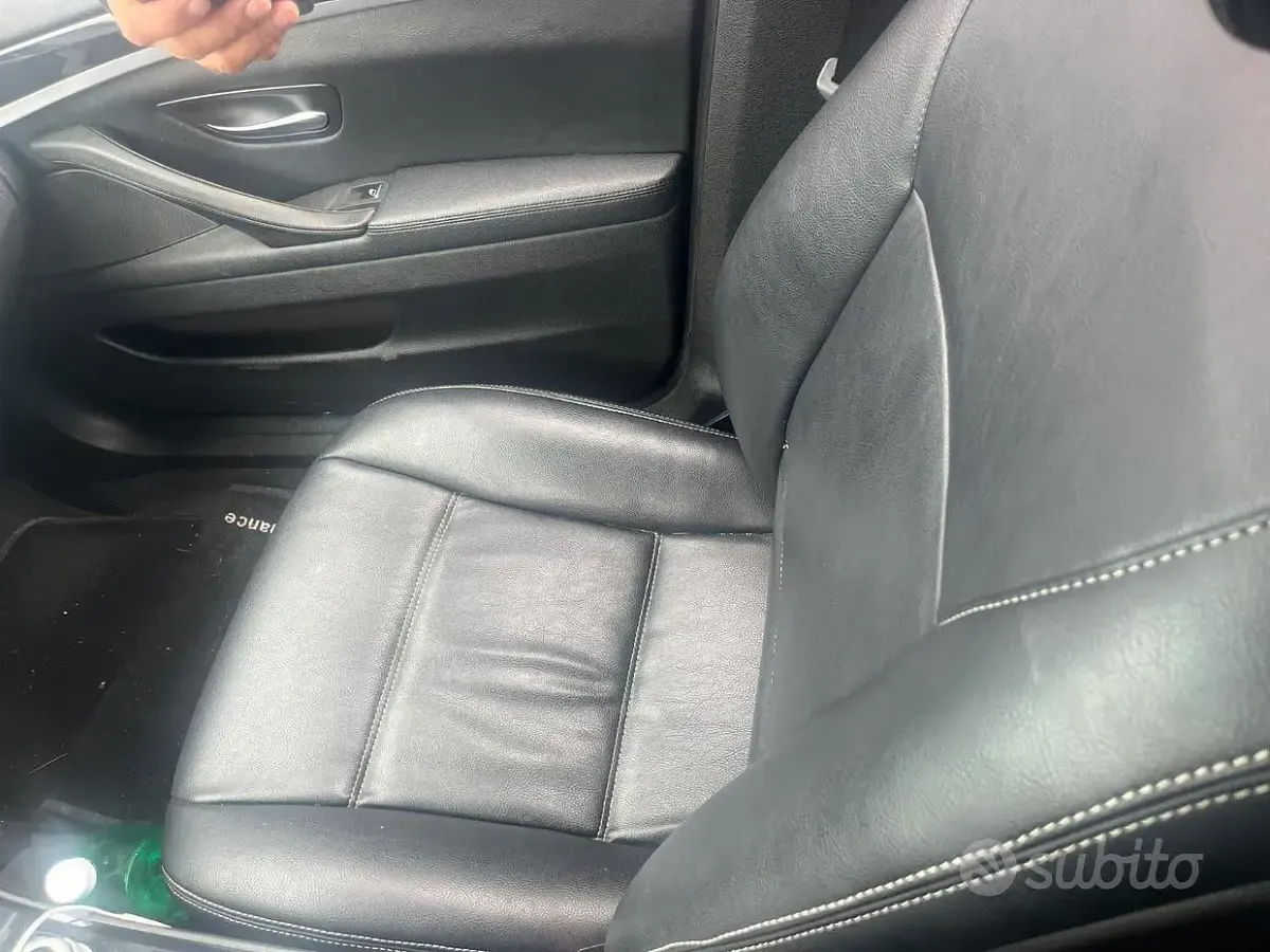 Usata BMW 520 184 CV (135 kW) 2011 Grigio Berlina