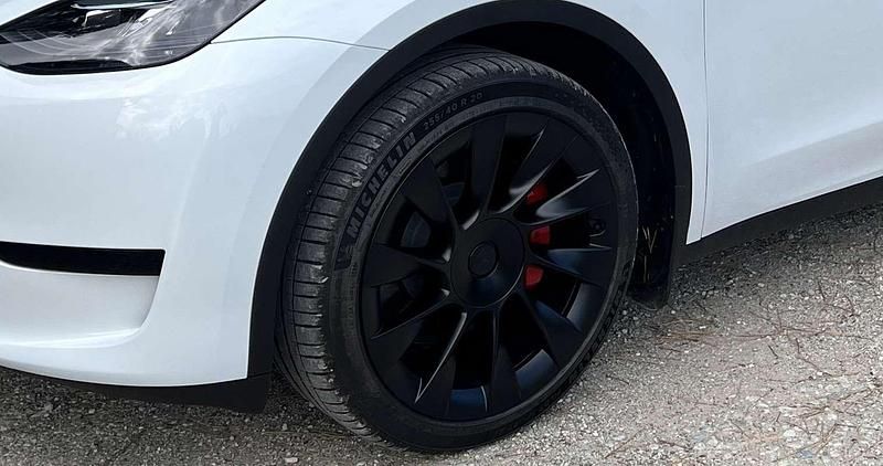 Usata Tesla Model Y RWD 88 kW (120 CV) 2022 Bianco SUV