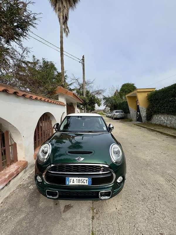 Usata Mini Cooper SD Business 170 CV (125 kW) 2015 Utilitaria