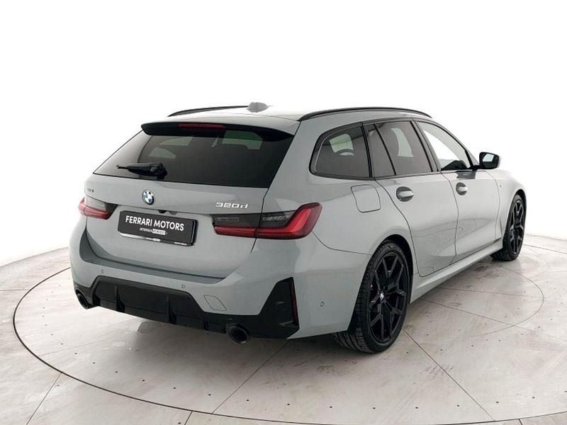 Usata BMW 320e M Sport 190 CV (139 kW) 2025 Grigio Station wagon