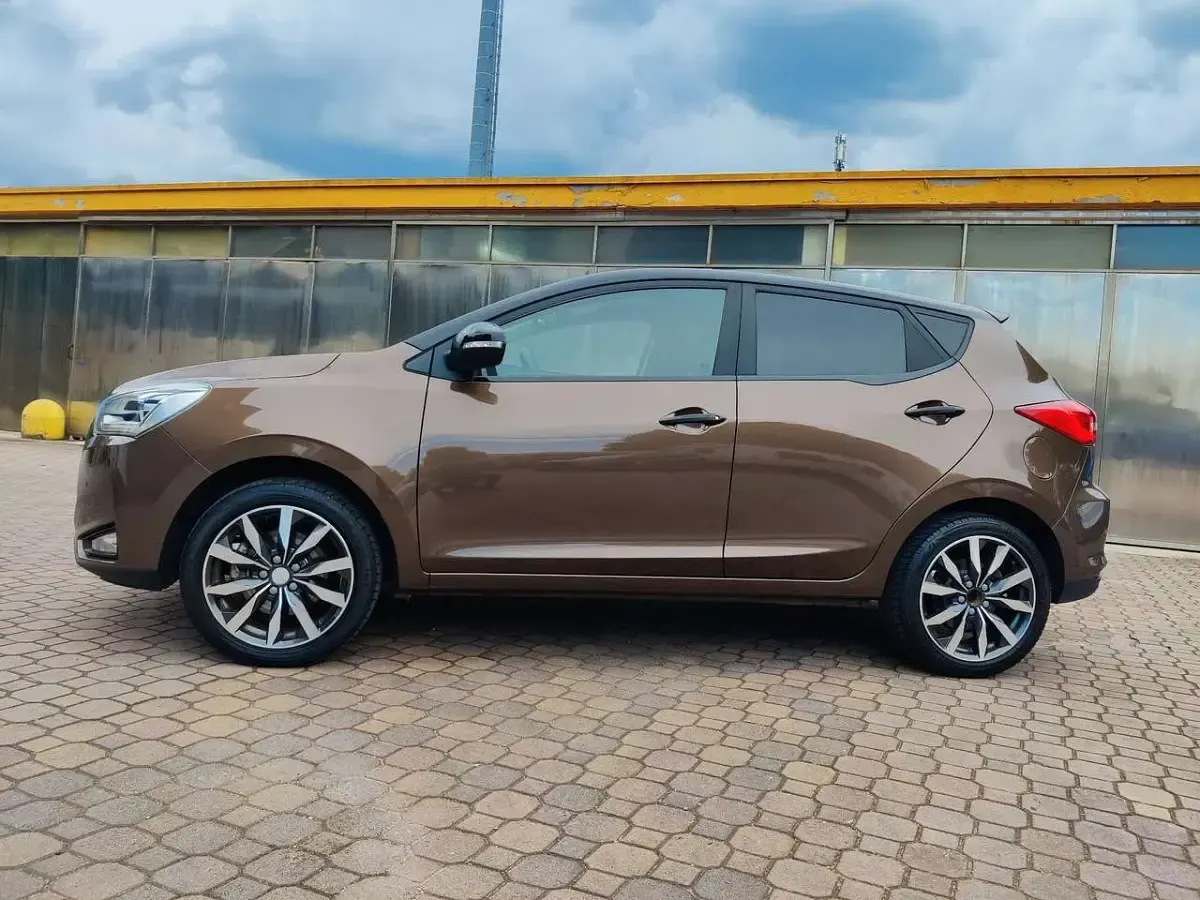 Usata EVO Evo 3 113 CV (83 kW) 2022 Marrone SUV