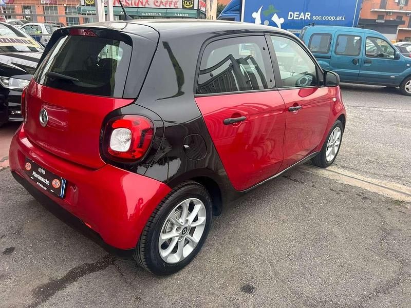 Usata Smart ForFour Passion 71 CV (52 kW) 2019 Rosso Utilitaria