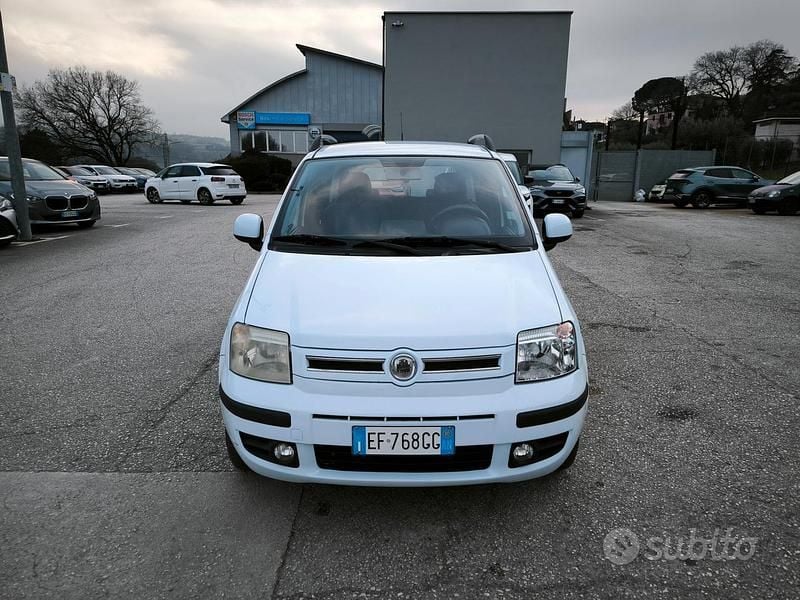 Usata Fiat Panda Dynamic 59 CV (43 kW) 2010 Blu Utilitaria