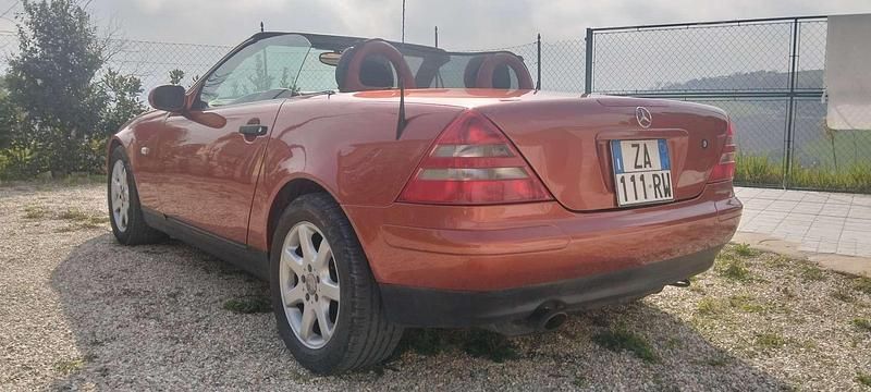 Usata Mercedes SLK230 193 CV (141 kW) 1999 Cabrio