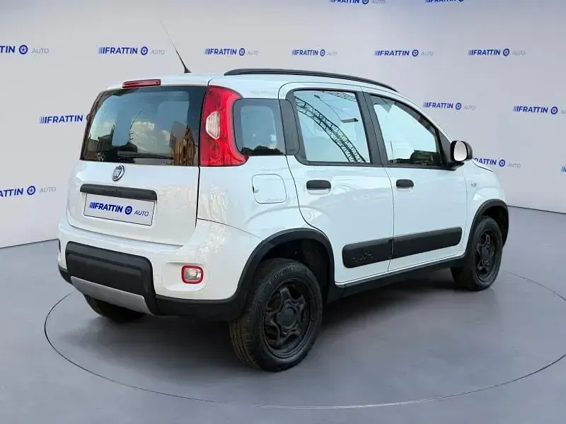 Usata Fiat Panda 4x4 S 95 CV (69 kW) 2018 Bianco Utilitaria