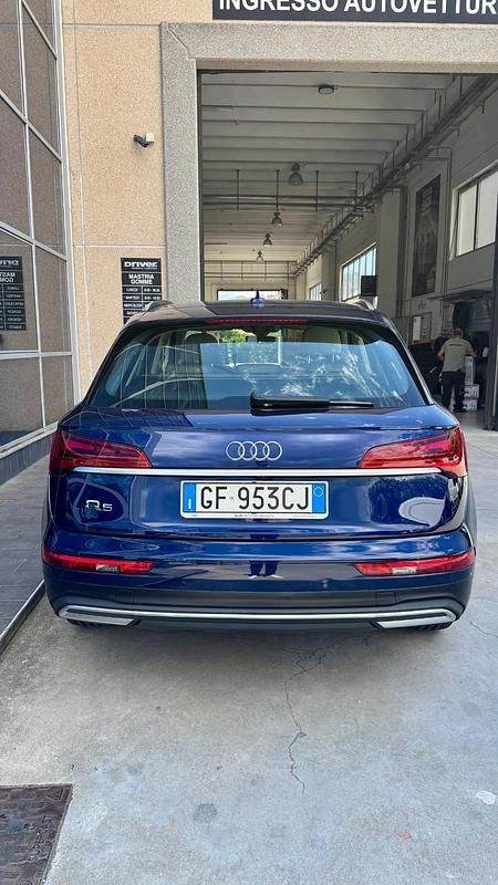 Usata Audi Q5 Business 163 CV (119 kW) 2021 Blu SUV
