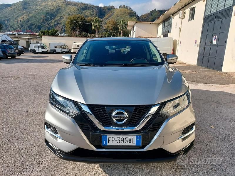 Usata Nissan Qashqai 110 CV (80 kW) 2018 Grigio SUV