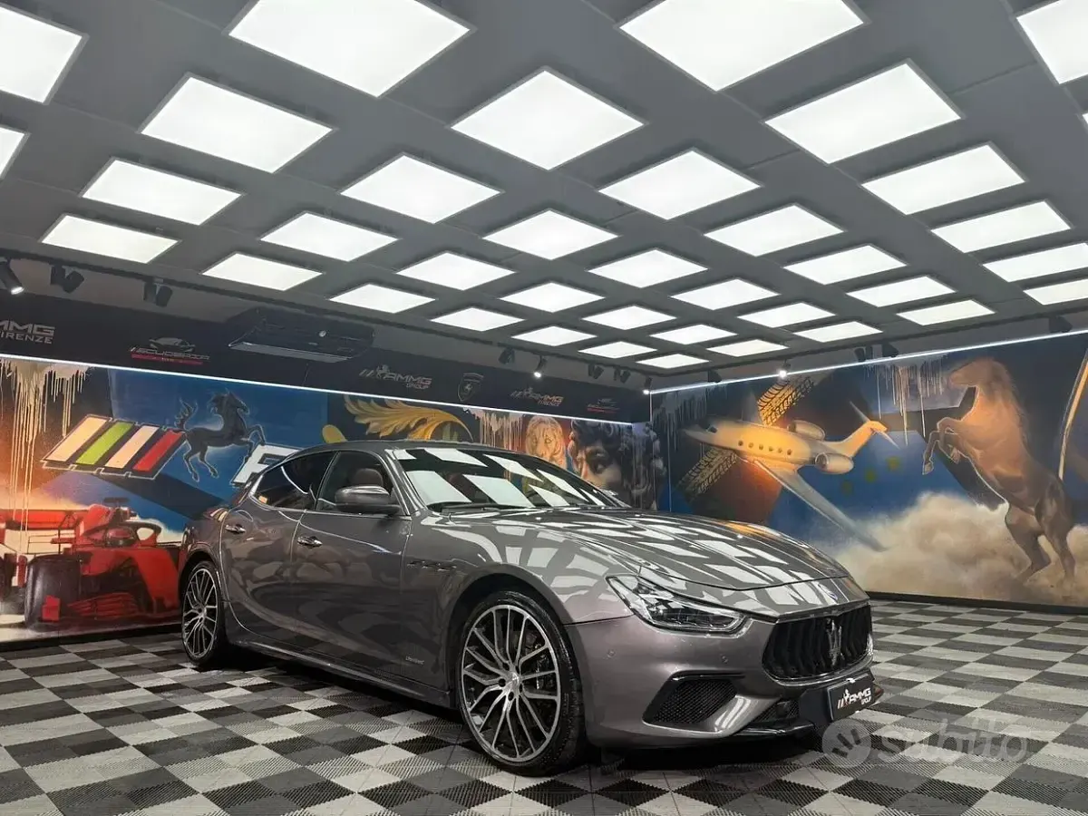 Usata Maserati Ghibli 430 CV (316 kW) 2018 Grigio Berlina