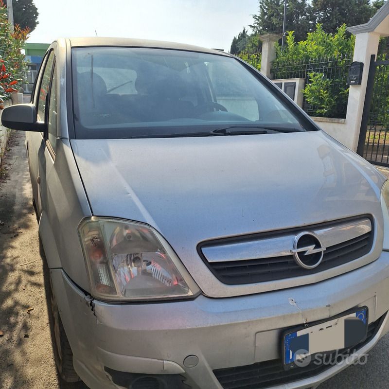 Usata Opel Meriva Cosmo 90 CV (66 kW) 2008 Grigio Monovolume