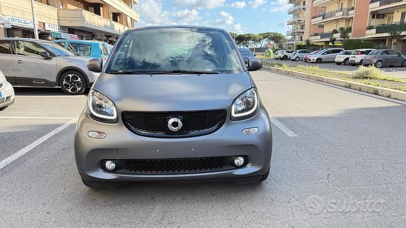 Begagnad Smart ForTwo Coupé Prime 90 HK (66 kW) 2019 Sportkupé
