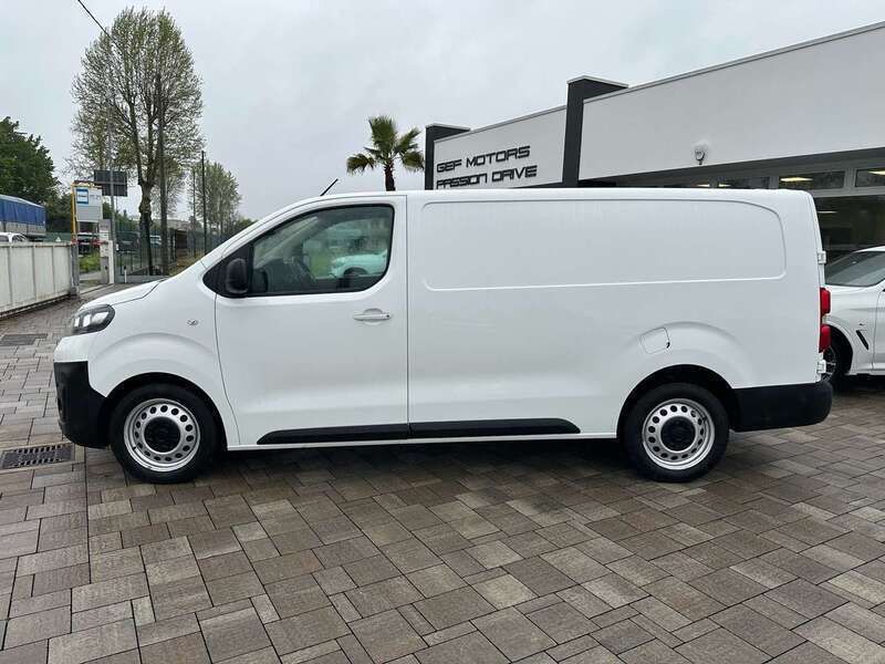 Usata Fiat Scudo Lounge 145 CV (106 kW) 2022 Bianco Furgone
