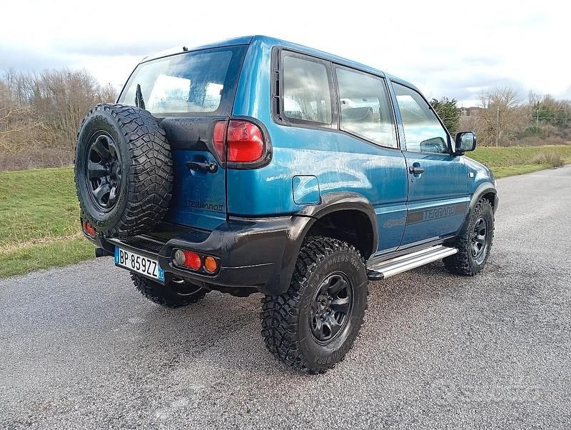 Usata Nissan Terrano 125 CV (91 kW) 2002 Blu SUV