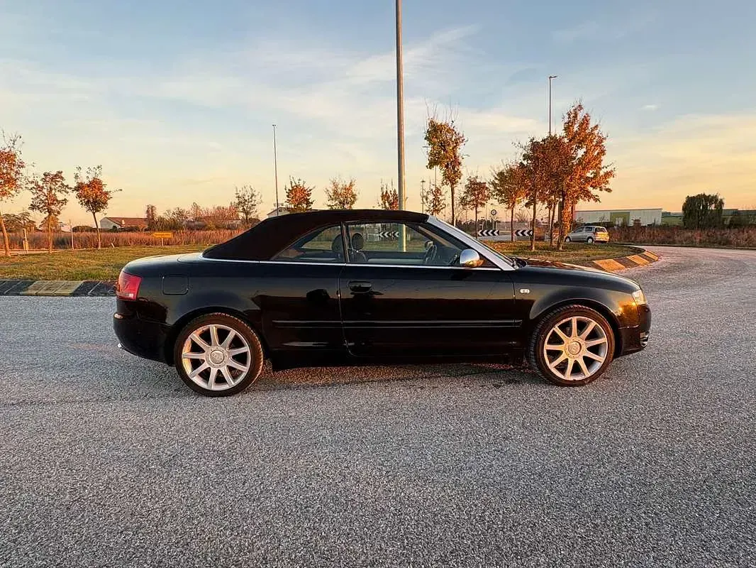 Usata Audi A4 Cabriolet 140 CV (102 kW) 2006 Nero Cabrio