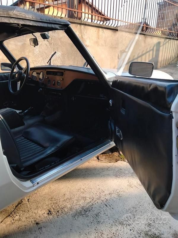 Usata Triumph Spitfire 1970 Bianco Cabrio