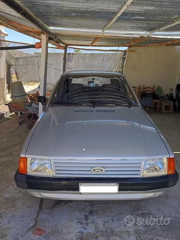 Usata Ford Escort 1985 Grigio Berlina