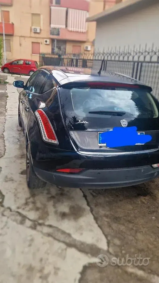 Usata Lancia Delta 120 CV (88 kW) 2009 Nero Utilitaria