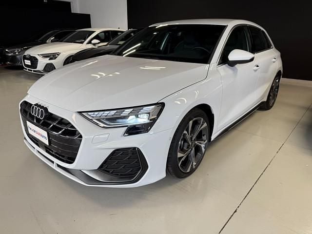 Usata Audi A3 e-tron S-Line 150 CV (110 kW) 2024 Bianco Utilitaria