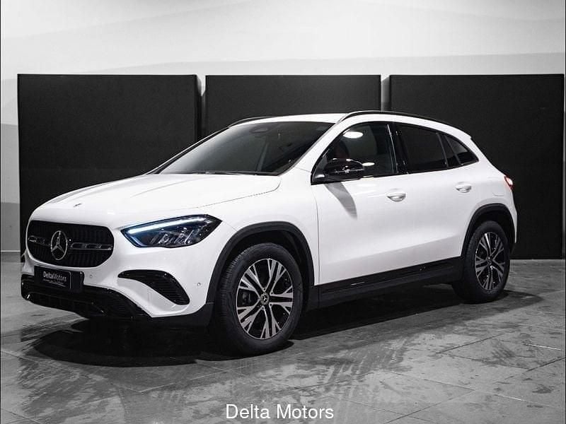 Nuova Mercedes GLA200 Advanced 150 CV (110 kW) 2026 Bianco SUV