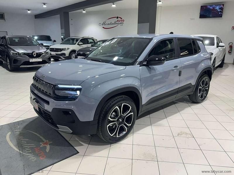 Grigio Nuova 2025 Jeep Avenger Summit SUV | 24.900 € (Buon prezzo) - Immagine 1/4