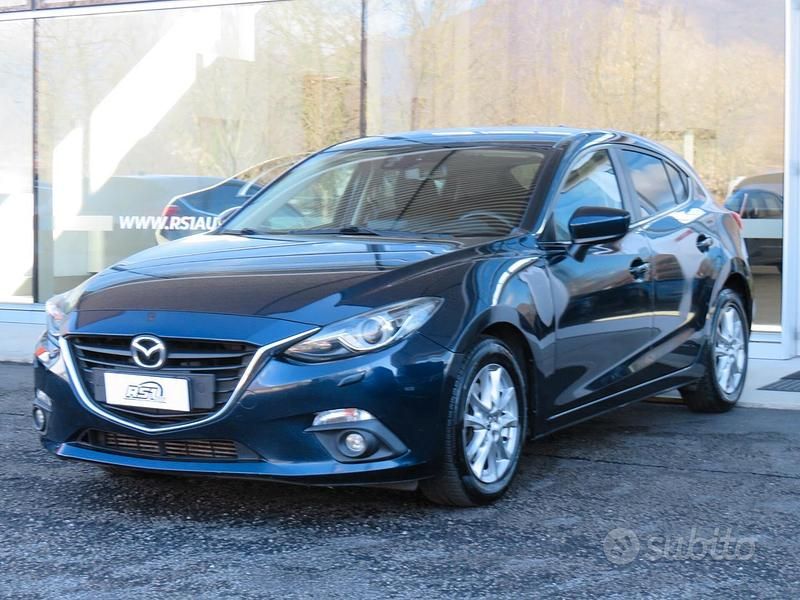 Usata Mazda 3 Evolve 149 CV (109 kW) 2015 Blu Berlina