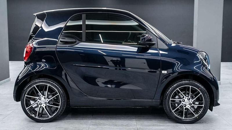 Usata Smart ForTwo Coupé Brabus 90 CV (66 kW) 2019 Blue paris perlato metall Utilitaria