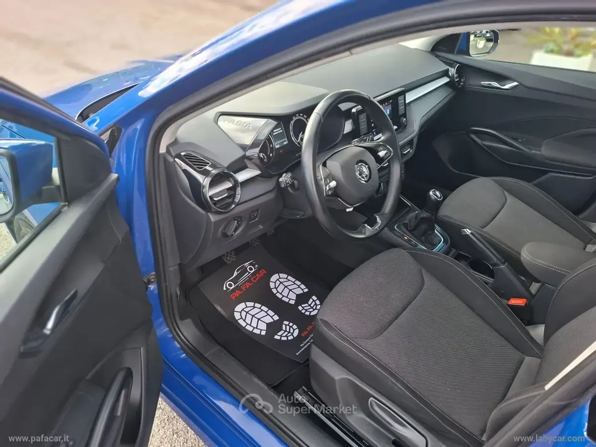 Usata Skoda Fabia Ambition 80 CV (58 kW) 2023 Blu Utilitaria