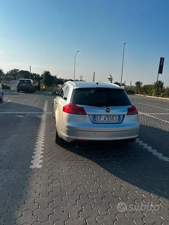 Usata Opel Insignia 131 CV (96 kW) 2011 Grigio Station wagon