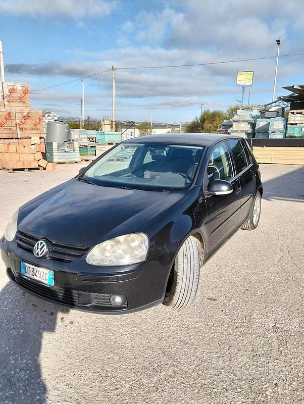 Usata VW Golf VI 105 CV (77 kW) 2009 Nero Utilitaria