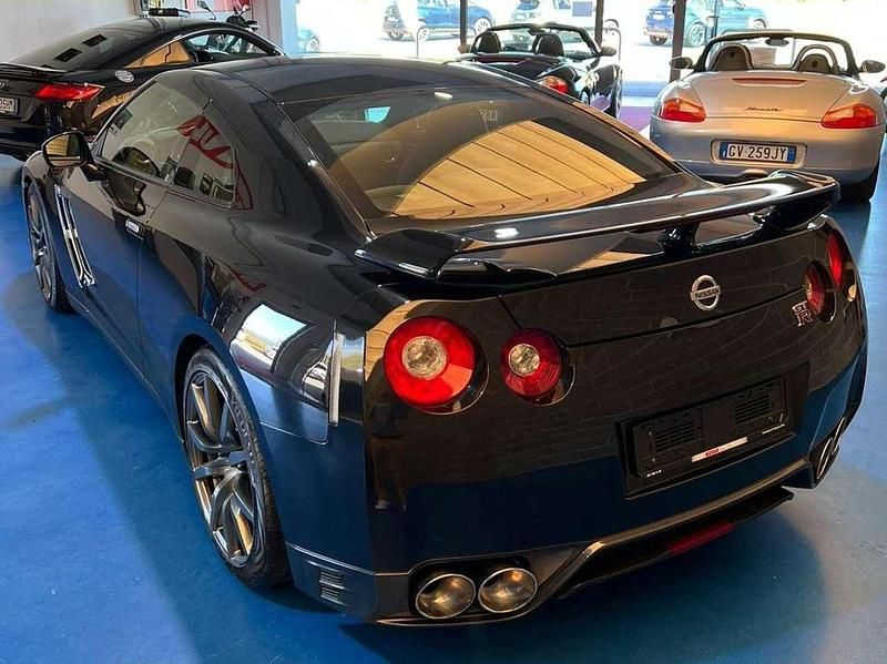 Używany Nissan GT-R Black Edition 549 KM (403 kW) 2014 Czarny Coupe