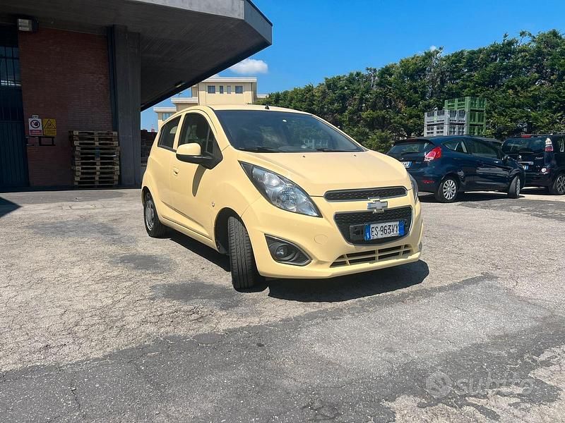 Usata Chevrolet Spark 68 CV (50 kW) 2013 Giallo Utilitaria