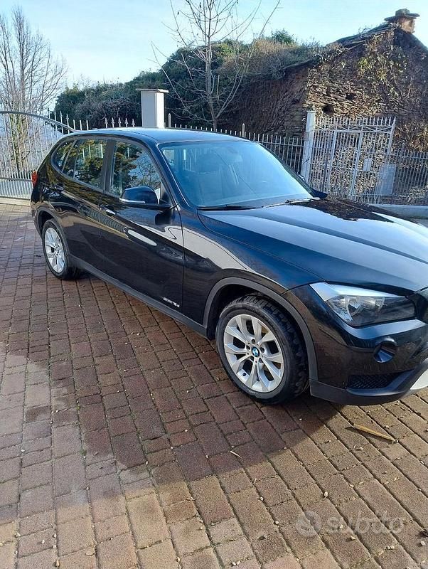 Usata BMW X1 143 CV (105 kW) 2014 Nero SUV