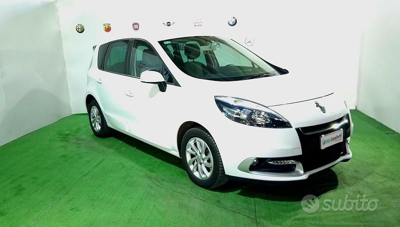 Usata Renault Scénic III XMOD 110 CV (80 kW) 2013 Bianco Monovolume